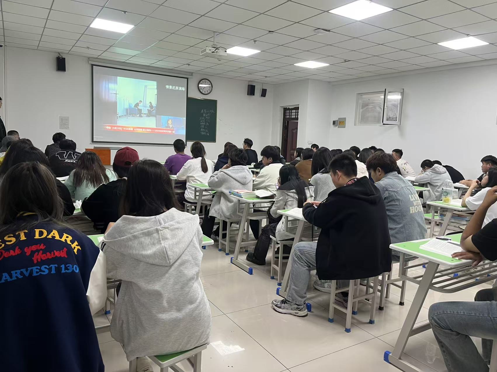 b8ddd9316cb457ce165de28adc7cca01.jpg